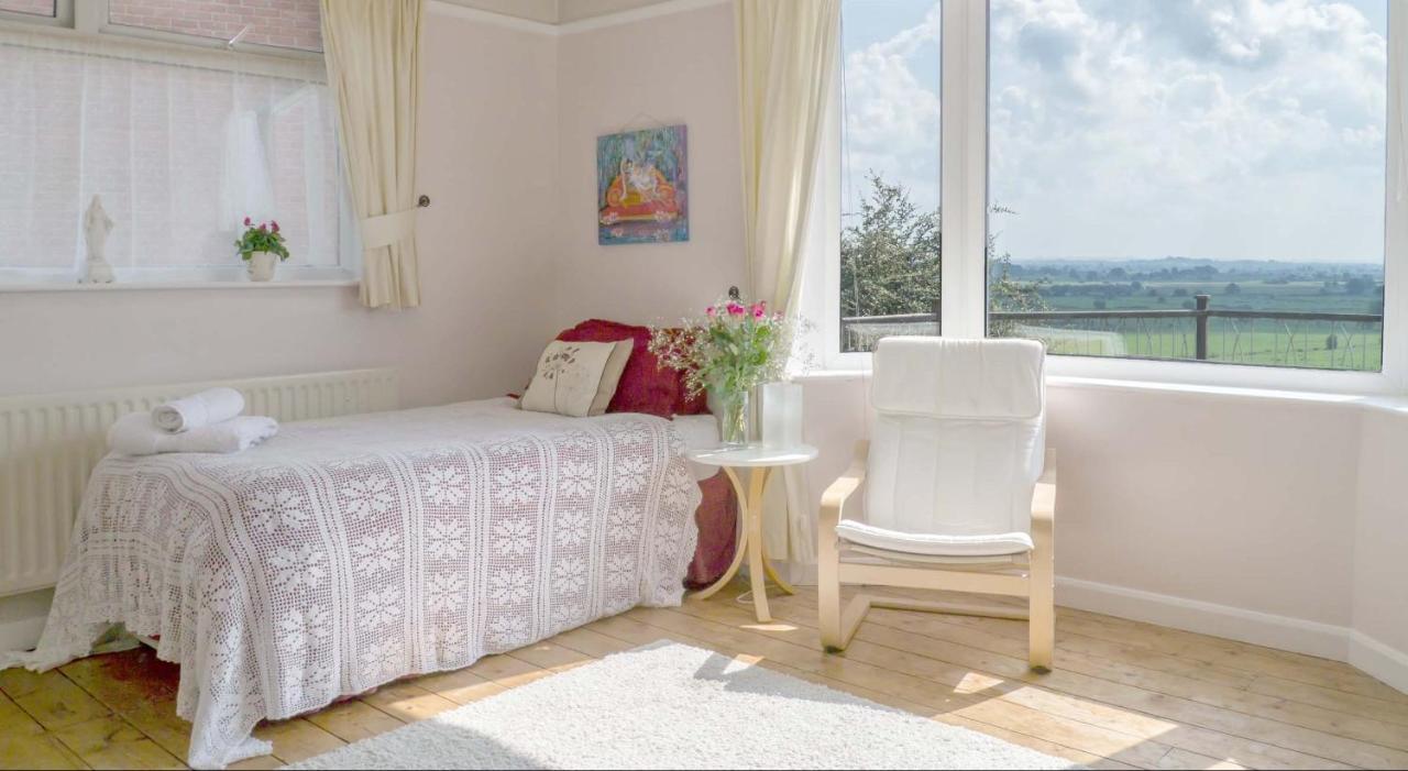 Healing Waters Sanctuary For Exclusive Private Hire And Self Catering Board, Vegetarian, Alcohol & Wifi Free Retreat In Glastonbury Ngoại thất bức ảnh
